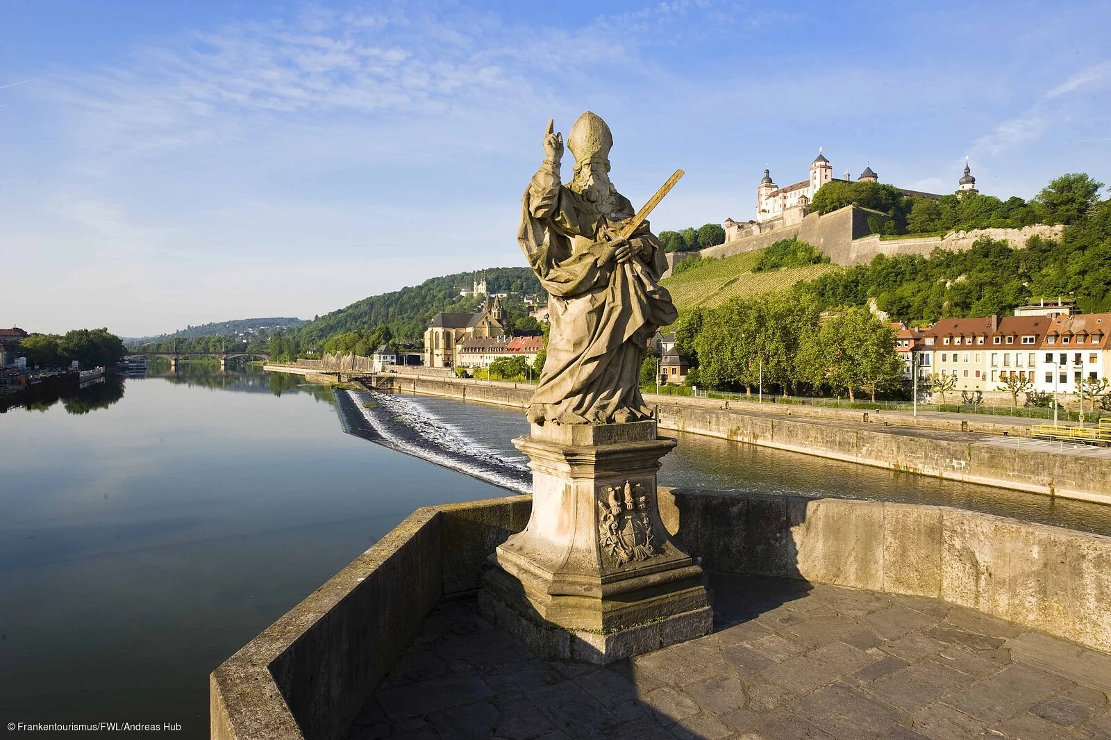 Blick von der Alten Mainbrücke zur Festung Marienberg