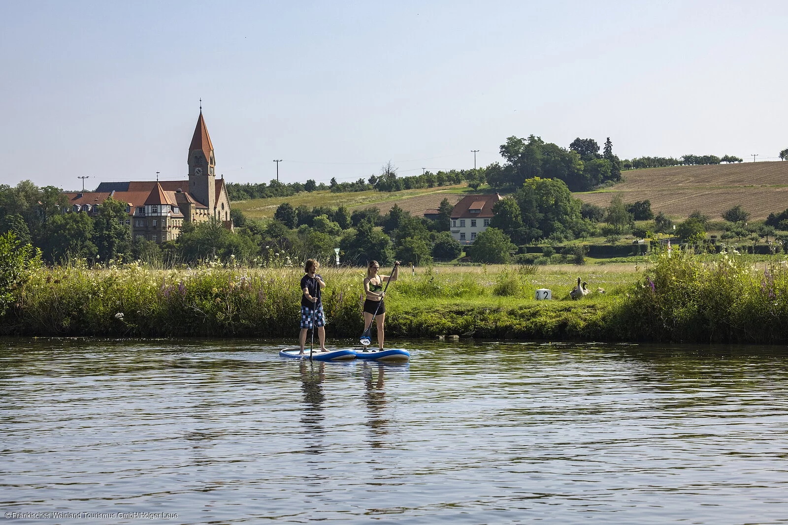 Stand up paddling auf dem Main bei Wipfeld